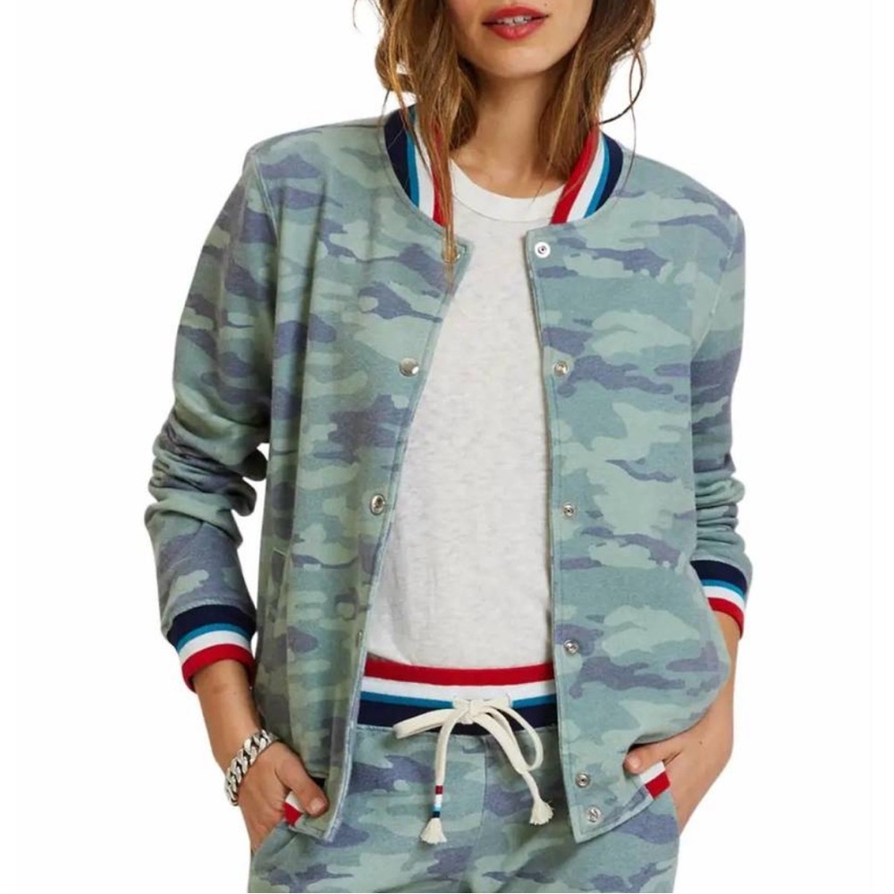 Sol Angeles Camo Bomber Jacket Snap front with striped trim size Medium